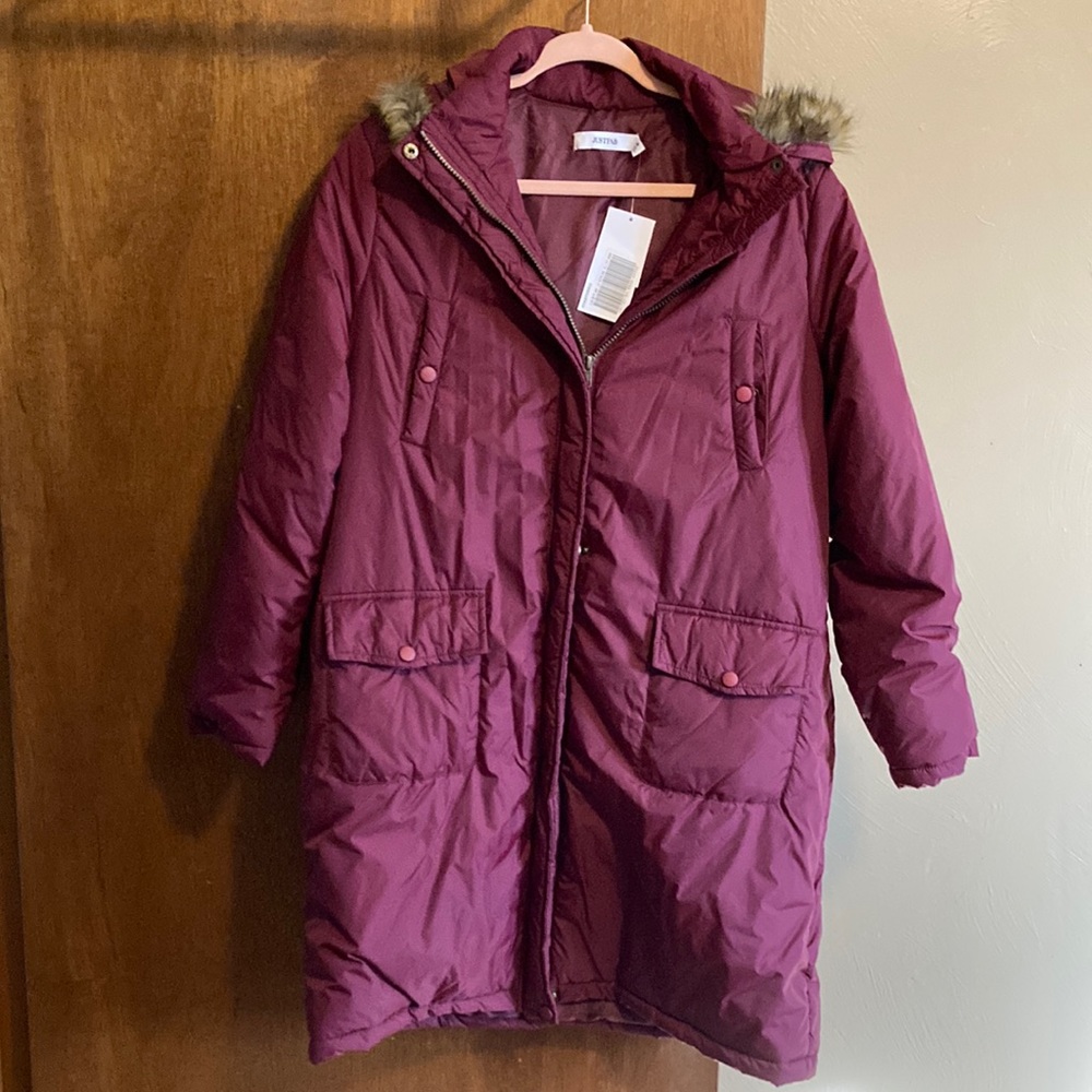 NWT OXBLOOD RED JUSTFAB WITH DETACHABLE FAUX FUR TRIM LIGHT WEIGHT WINTER COAT M